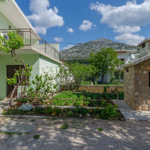 Apartments Sklopina Starigrad Paklenica  4