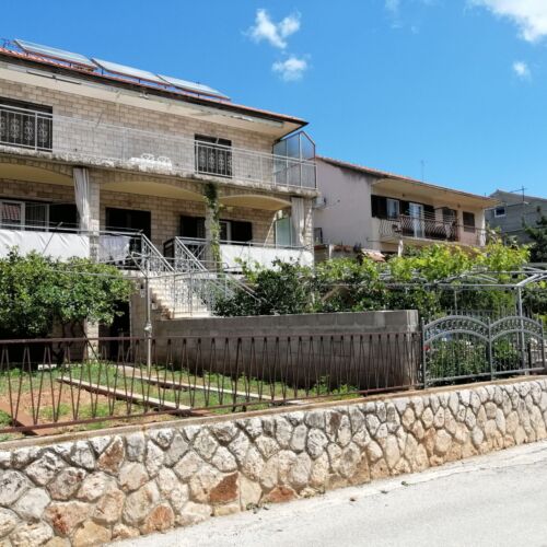 Apartments Emmas studio Stari Grad  4