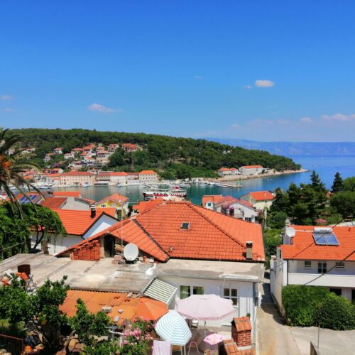 Apartments Amazing view Jelsa  2