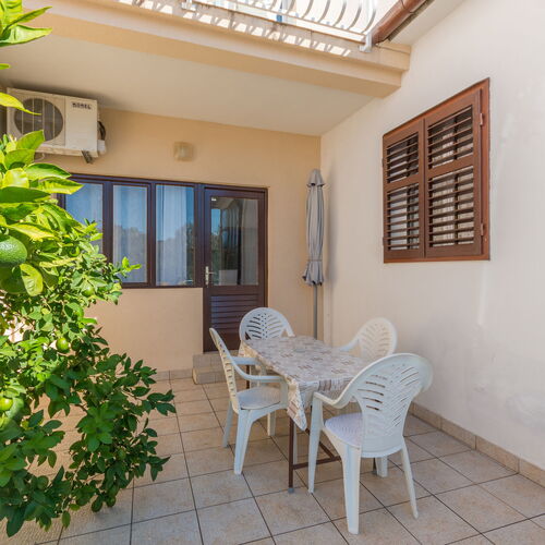 Apartments Mactra Biograd  3