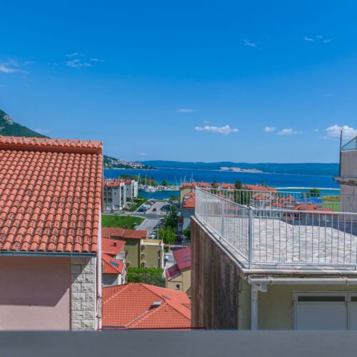 Apartment Adrian Omis  4