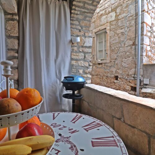 House Stone house Mia casa Stari Grad  2