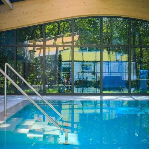 Basen wewnętrzny w Hotelu***NAT Ustroń
