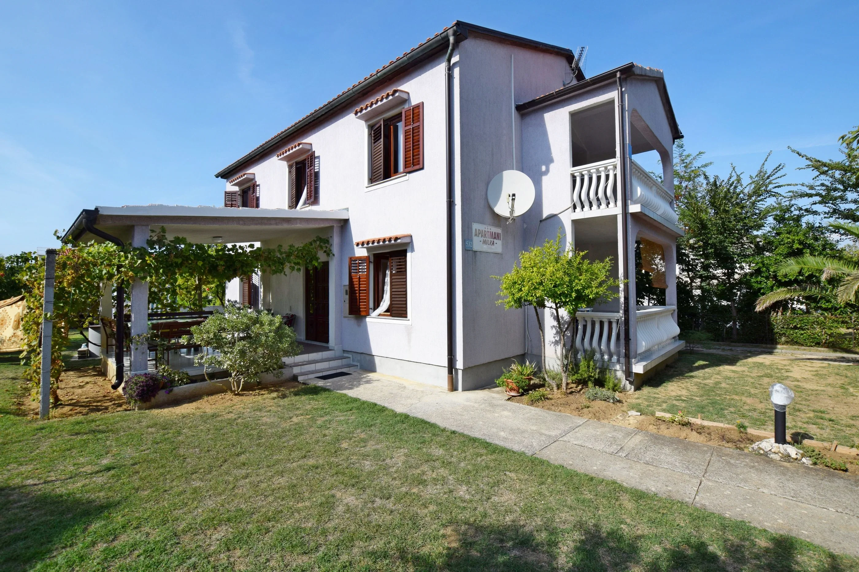 Apartments Keti Sabunike