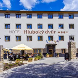 Hotel Hluboký dvůr Hlubočky