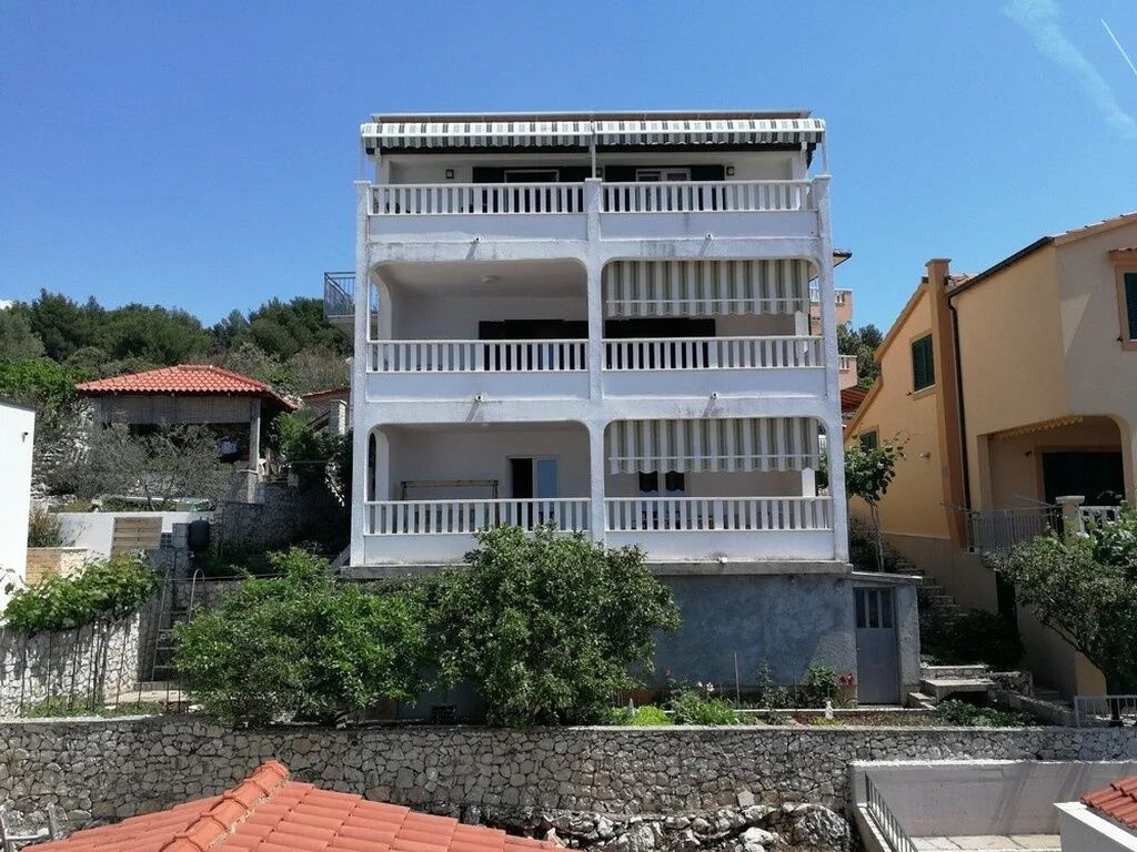 Apartments Lucija Ražanj