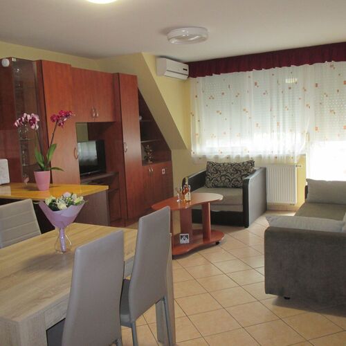Elizabet Apartman Szarvas