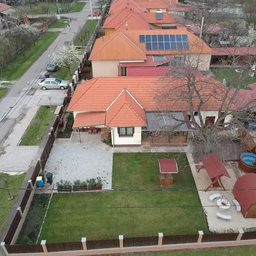 Di&oacute;fa Apartmanh&aacute;z 