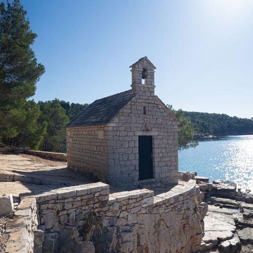 Holiday Home Olive Eden Milna  4