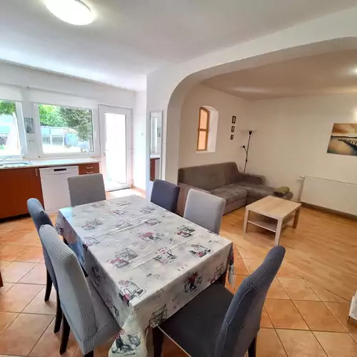 Ambrus Apartman Balatonalmádi 012 kép