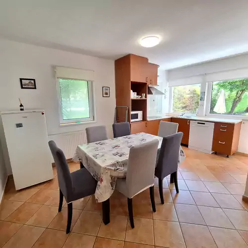 Ambrus Apartman Balatonalmádi 011 kép