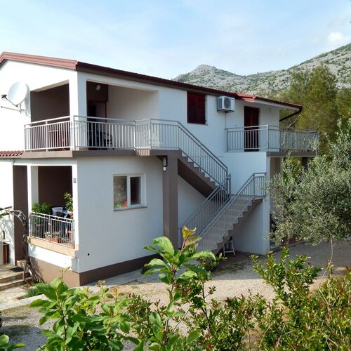 Apartman Matilda Starigrad  2