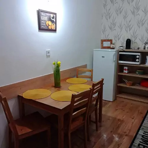 Nagy Apartman Komló 003 kép