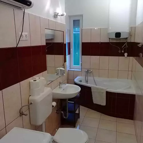 Nagy Apartman Komló 005 kép