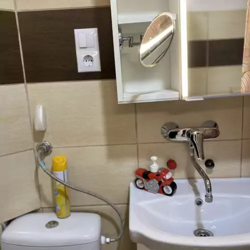 Motoros Barát Apartman Zebegény 004 kép