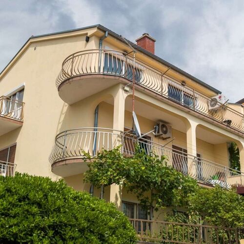 Apartments With WiFi Crikvenica - 17497