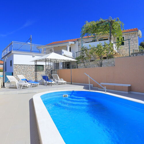 Nyaralóház Medencével Razanj, Rogoznica - 17904 Ražanj