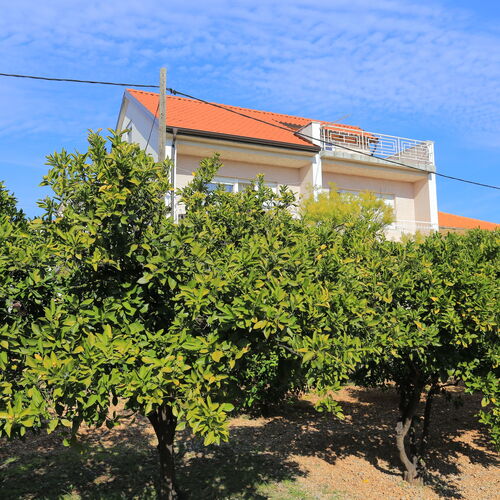 Apartmanok Parkolóhellyel Trogir - 18116  4