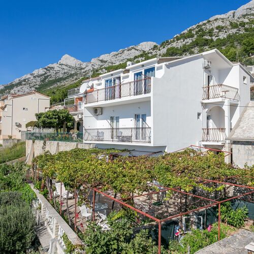 Apartmanok A Tenger Mellett Pisak, Omis - 18141 Pisak  2