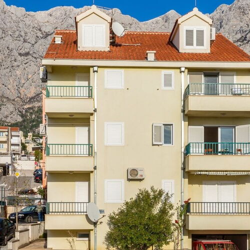Apartmanok Parkolóhellyel Makarska - 18170  2