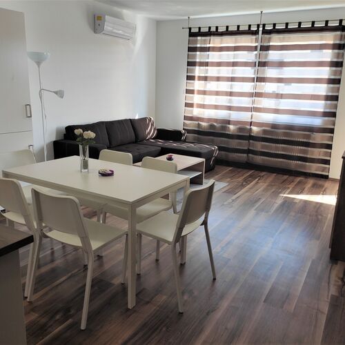 Hatvan Corner New Apartment 