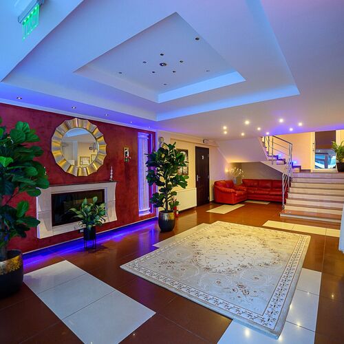 Vila Diamond Saturn***