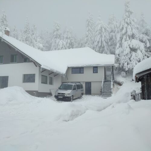 Apartament Major Izvoare