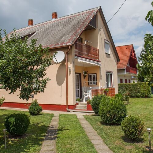 Bula Nyaraló Balatonkeresztúr  2