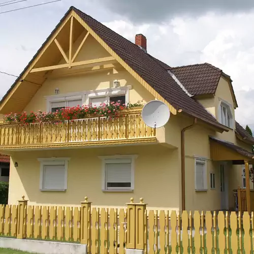 Magyar Nyaraló Balatonmáriafürdő 002 kép