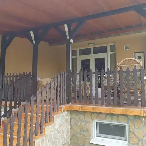Lívia Apartman Vonyarcvashegy 004 kép