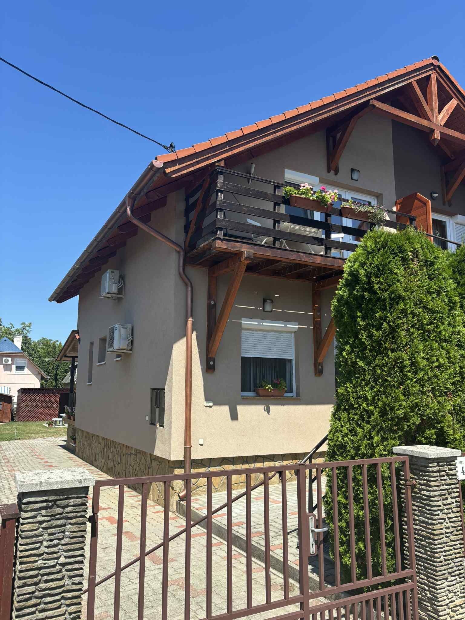 Lívia Apartman Vonyarcvashegy