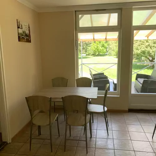 Fenyves Family Rooms & Bungalows Hajdúszoboszló 011 kép