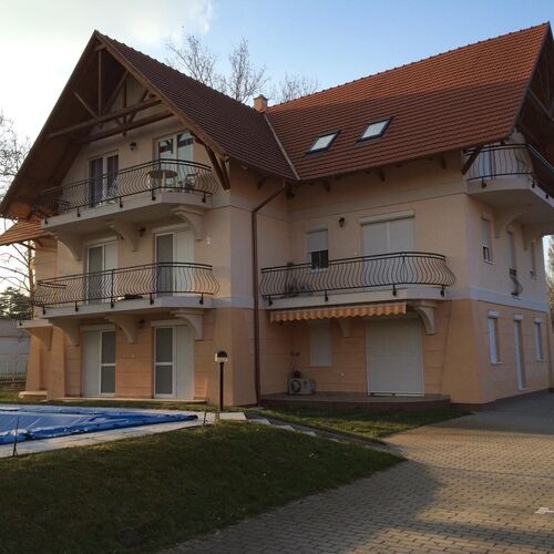Livi Apartman Balatonlelle  2