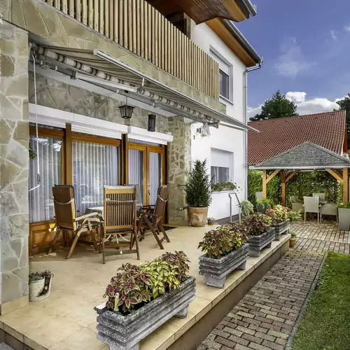 Berkes Apartman Balatonmáriafürdő 005 kép