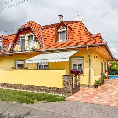 Gorzó Nyaraló Balatonmáriafürdő 002 kép