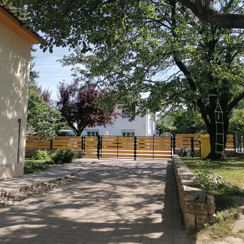 z&aacute;rt parkol&oacute; 
