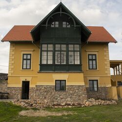 Polyák Villa Révfülöp