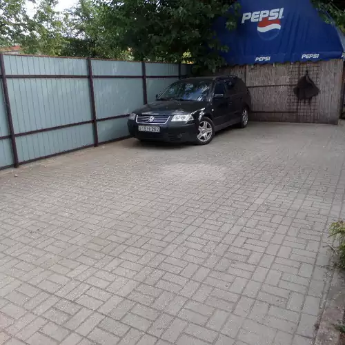 Karneol Apartmanház Cserkeszőlő 008 kép