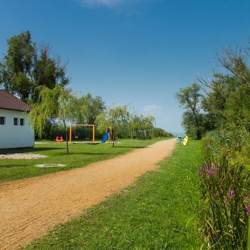 Lutor Nyaraló Balatonmáriafürdő  2