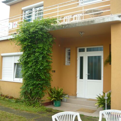 főépület bejárat