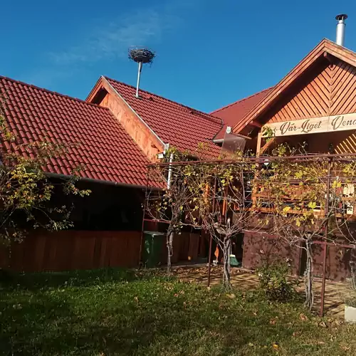 Vár-Liget Vendégház Kisnána 011 kép