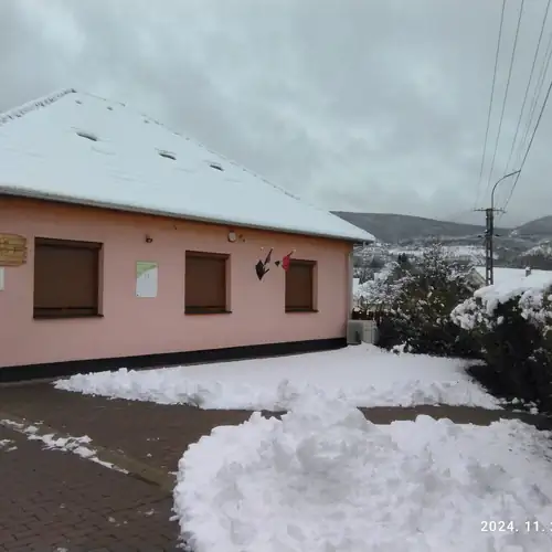 Vár-Liget Vendégház Kisnána 001 kép