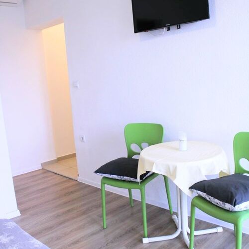 Apartments Crystal 4 Rooms Promajna  4