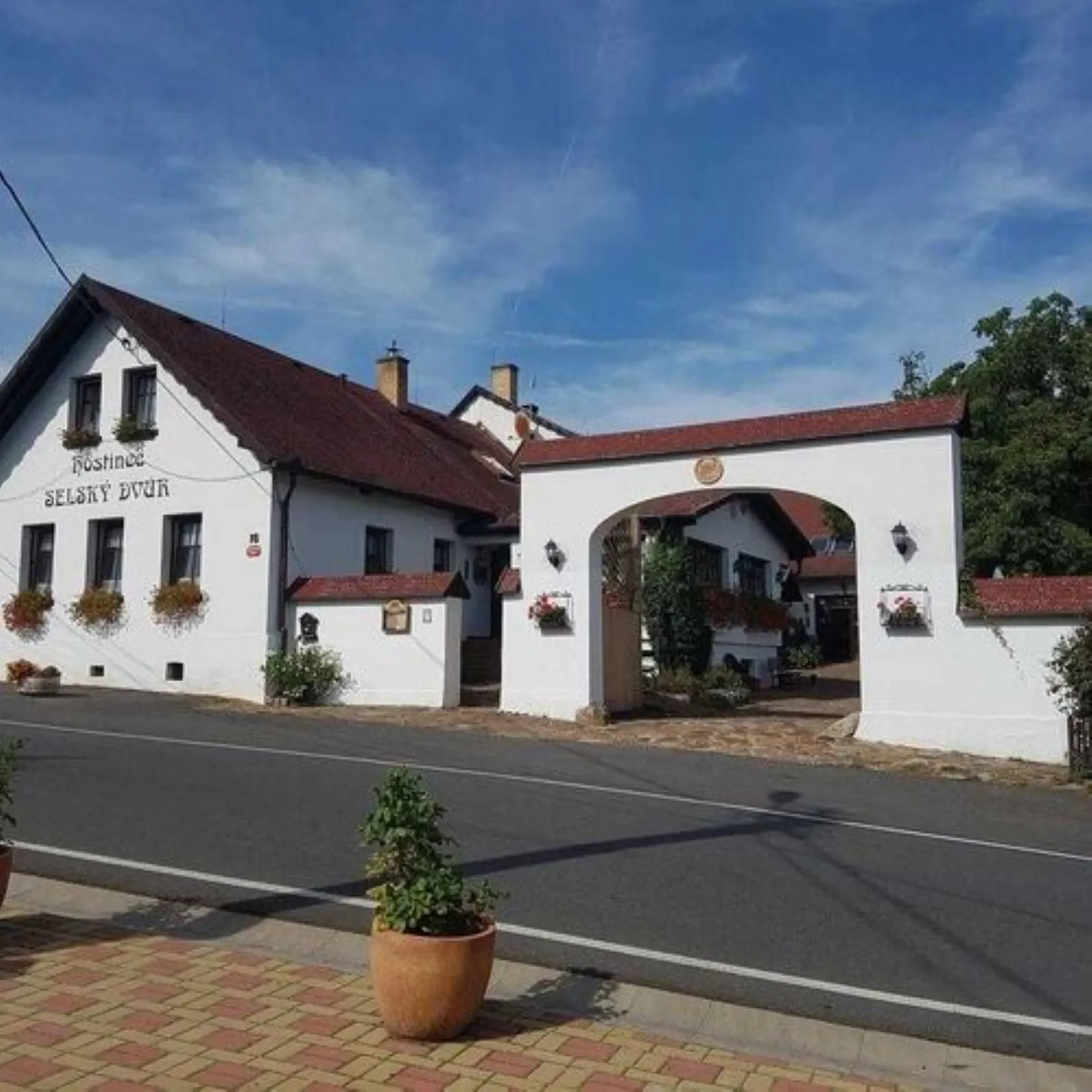 Selský Dvůr Biskoupky Sebečice