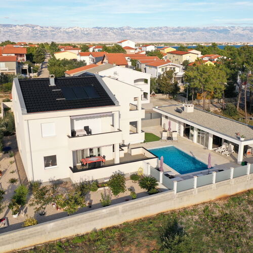 Apartments Olujic Vir  3