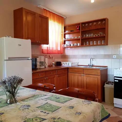 Mediterrán Apartman Tiszakécske 004 kép