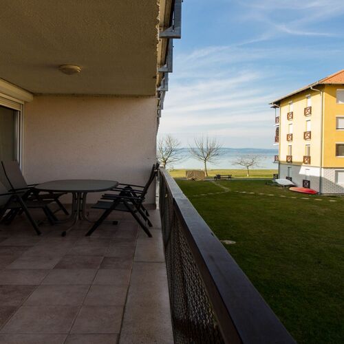 949 - Modern Apartman Balatonőszöd  2