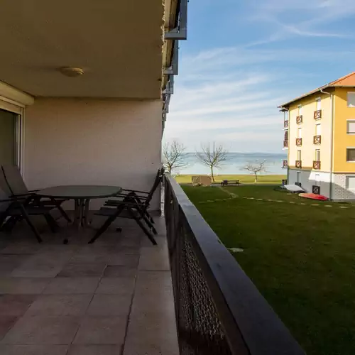 949 - Modern Apartman Balatonőszöd 002 kép