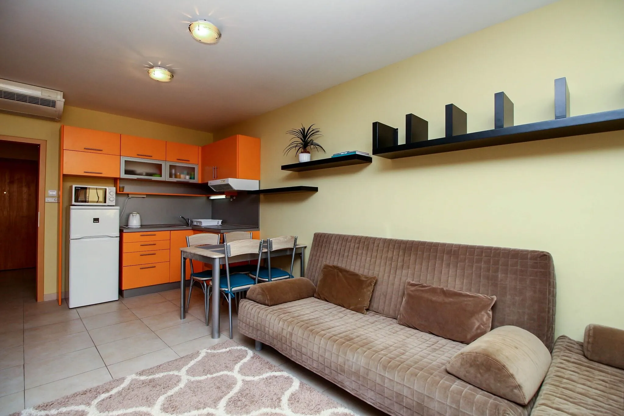 949 - Modern Apartman Balatonőszöd