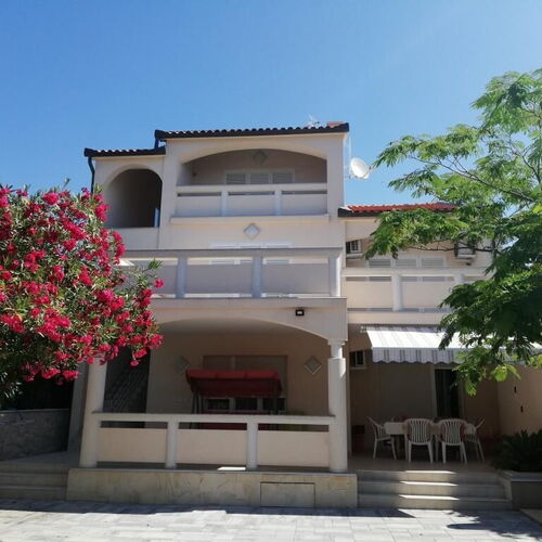 Apartman Crystal Vir  2